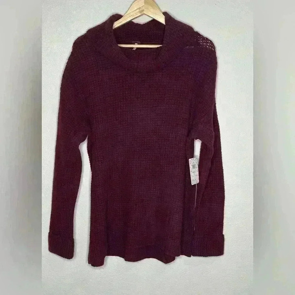 FREE PEOPLE Sidewinder Wool Pullover Berry Size Large NWT - Picture 4 of 6